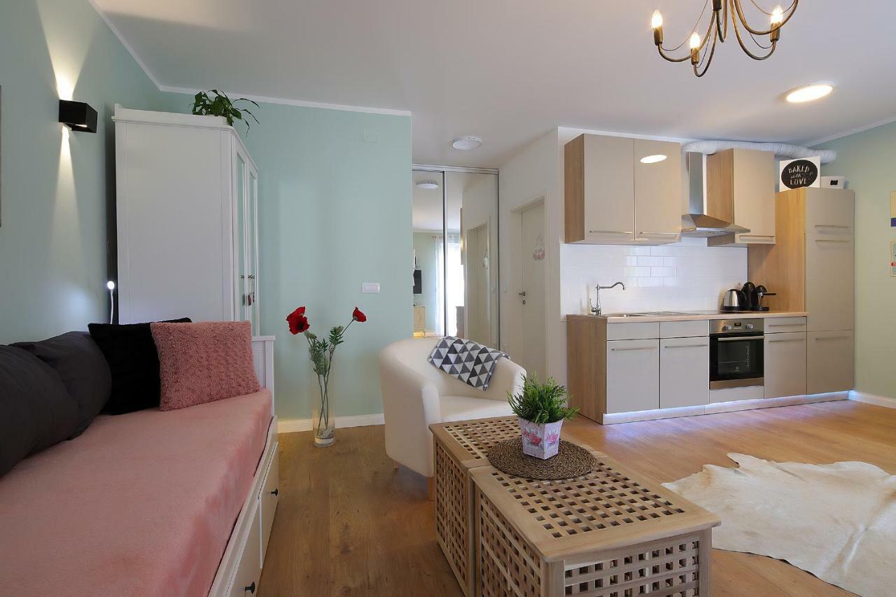 Studio Apartment Ada 2 Рийека Екстериор снимка