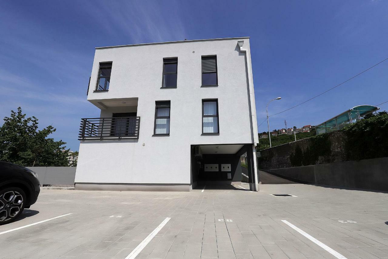 Studio Apartment Ada 2 Рийека Екстериор снимка