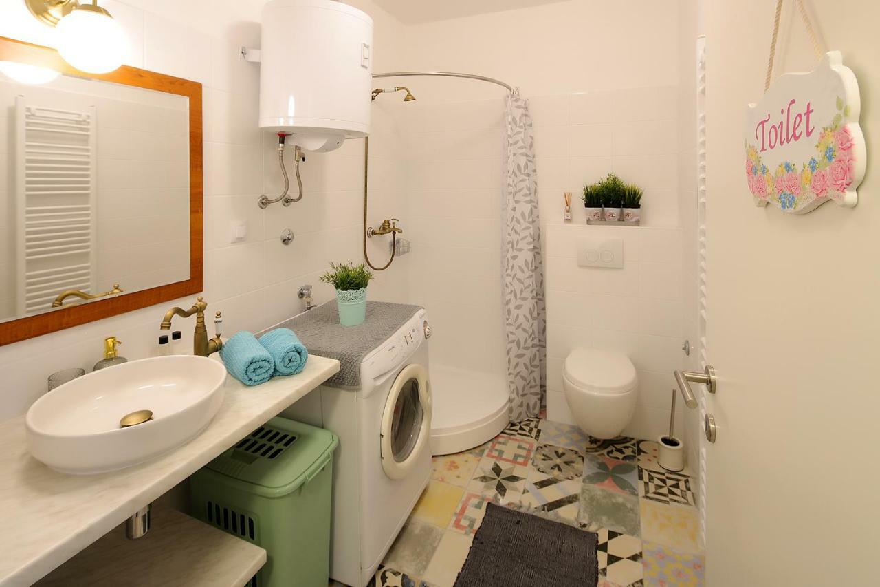 Studio Apartment Ada 2 Рийека Екстериор снимка